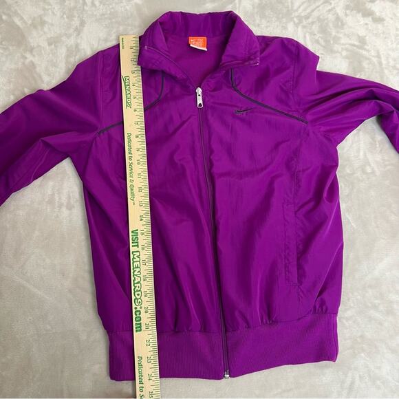 Nike Jacket Womens Medium Purple Full Zip Windbreaker Sporty Retro Vented Y2K - Picture 7 of 12